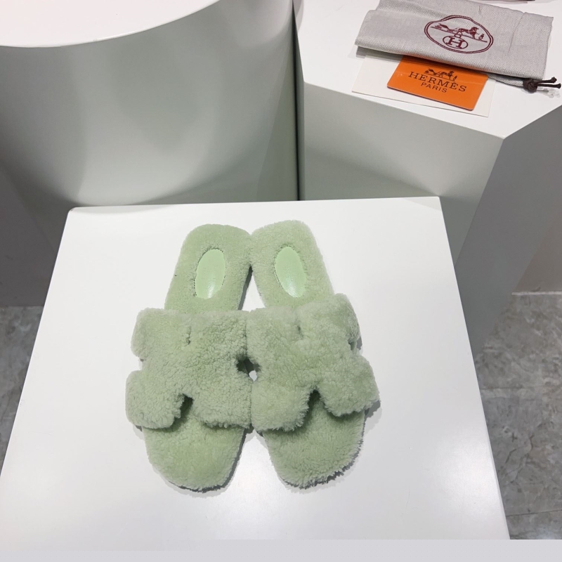 H**mes slippers
